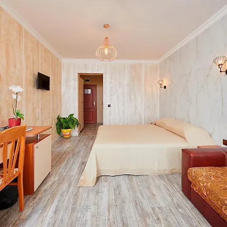 Petar And Pavel & Relax Center Hotell 3*