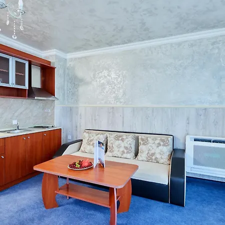 Petar And Pavel & Relax Center Поморіє