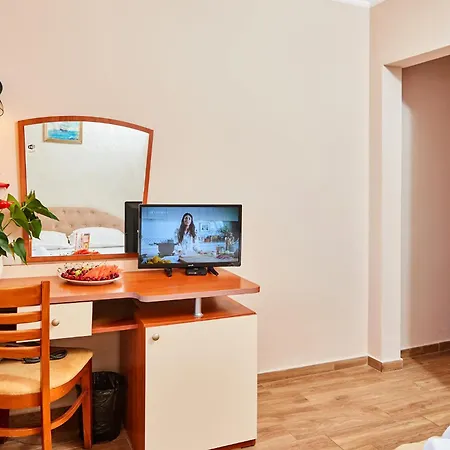 Petar And Pavel & Relax Center Поморие