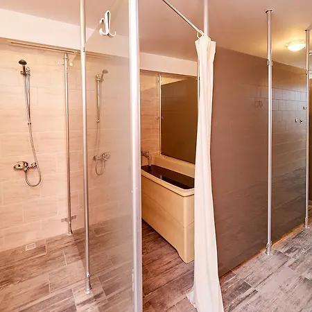 Petar And Pavel & Relax Center ホテル ポモリエ