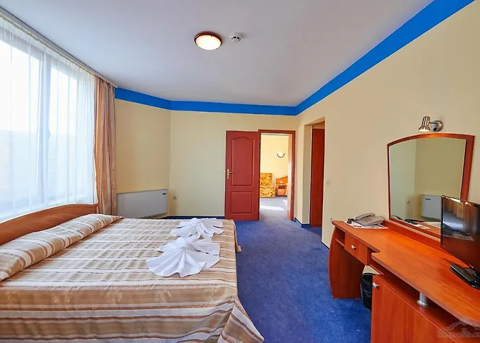 Petar And Pavel & Relax Center 3* 帕莫瑞